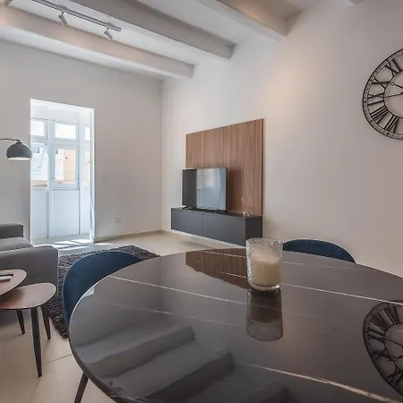 Meraki Holidays Arturo - Close To Seafront At Malta Слима
